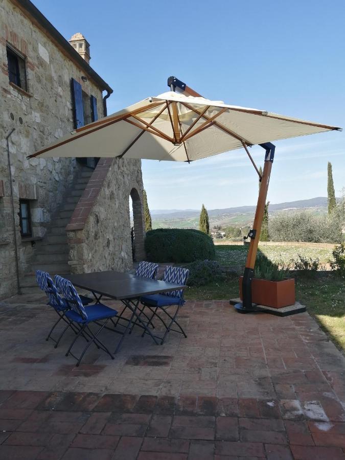 Relax Palazzo Monaci Apartamento Asciano Exterior foto