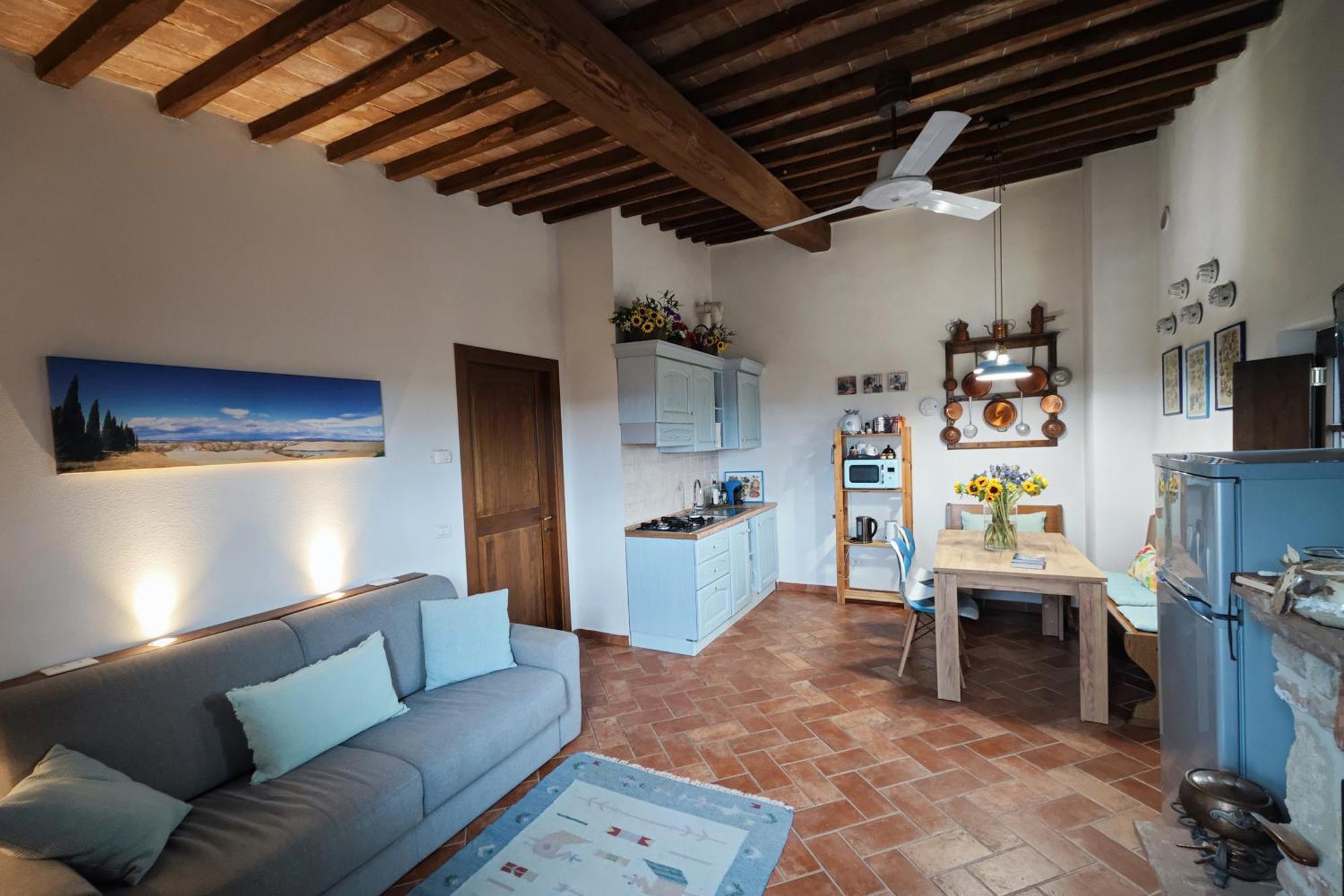 Relax Palazzo Monaci Apartamento Asciano Exterior foto